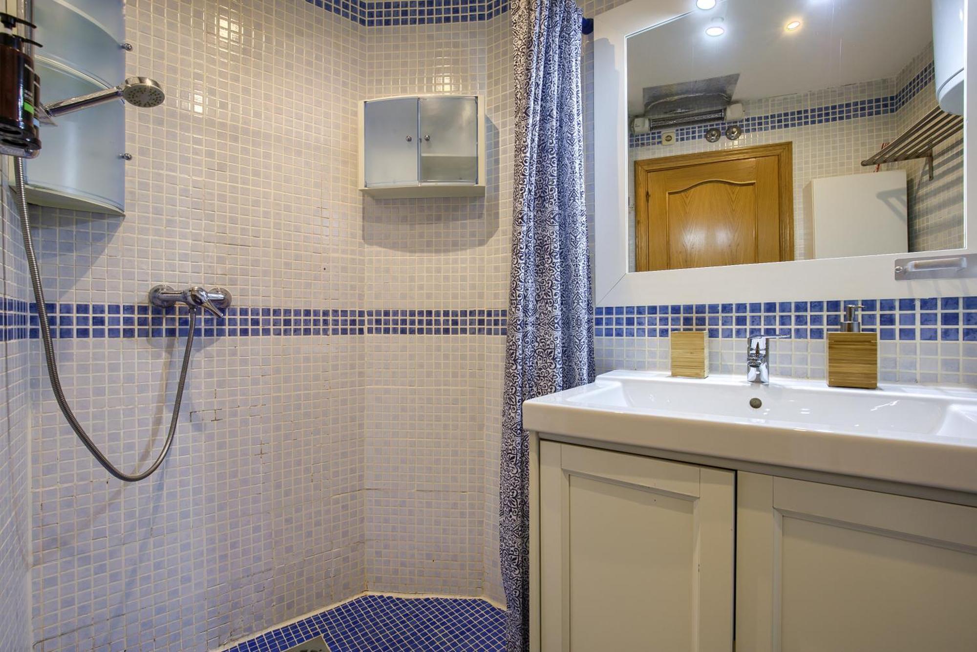 Casona 44 - Apartamento Para 2 Con Wifi, Ac Y Patio Exterior Alcalá de Henares Esterno foto