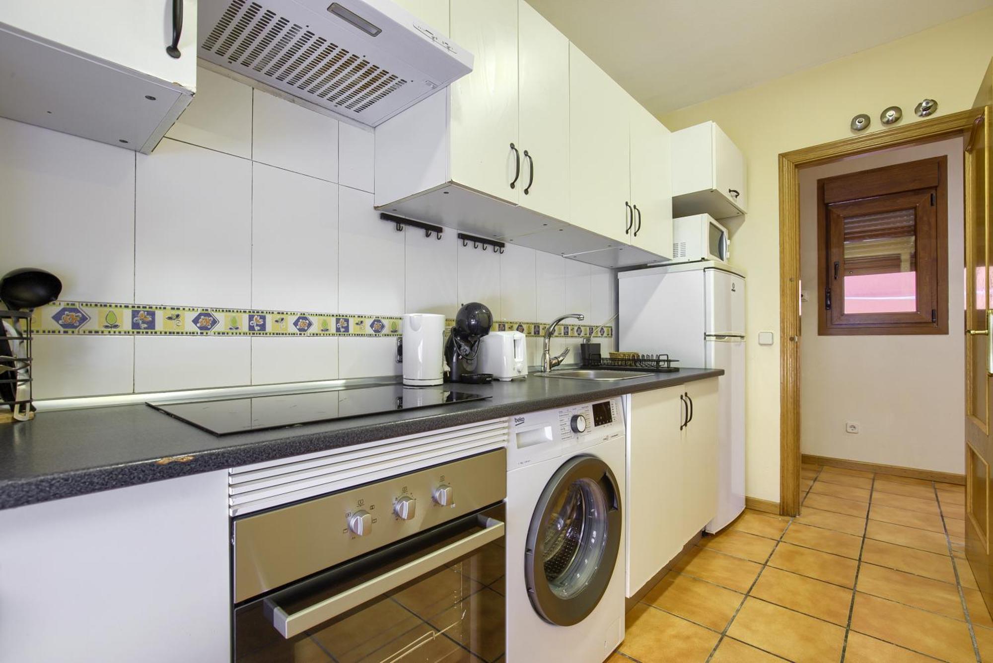 Casona 44 - Apartamento Para 2 Con Wifi, Ac Y Patio Exterior Alcalá de Henares Esterno foto